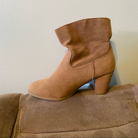 Western Style Tassle Bootie - Size 9 - Picture 2 of 3